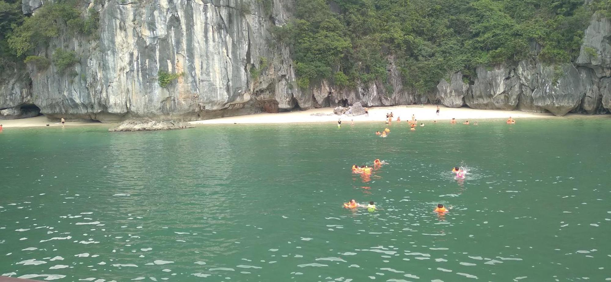Cat Ba Victory Hostel Dong Khe Sau ภายนอก รูปภาพ