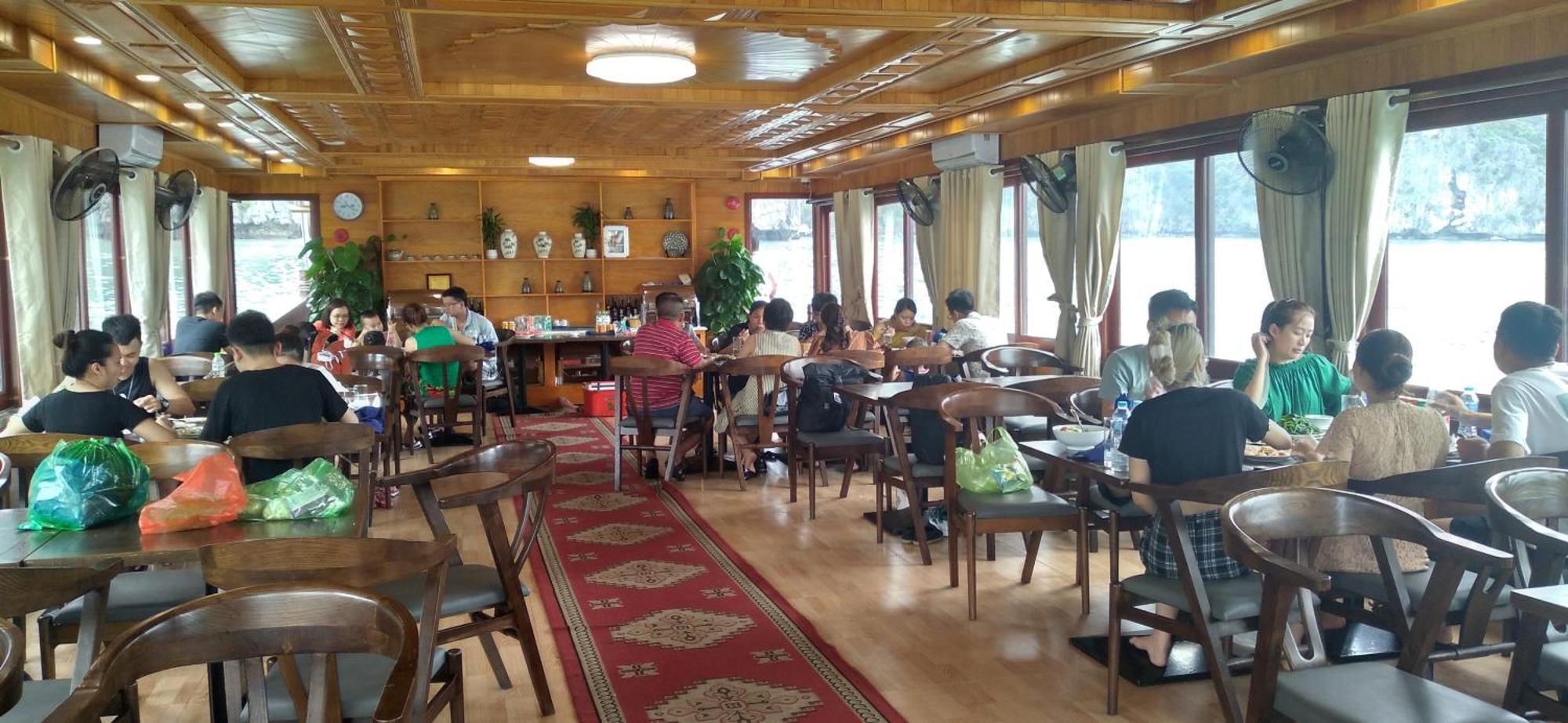 Cat Ba Victory Hostel Dong Khe Sau ภายนอก รูปภาพ