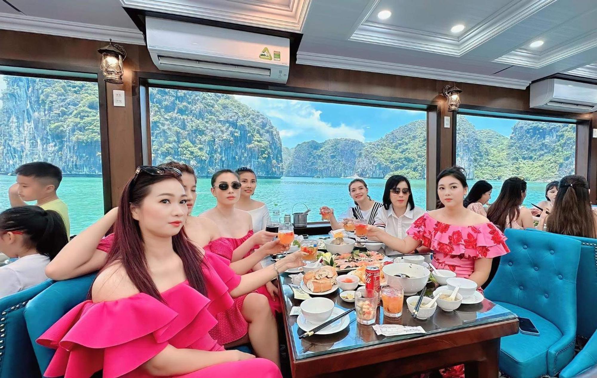 Cat Ba Victory Hostel Dong Khe Sau ภายนอก รูปภาพ