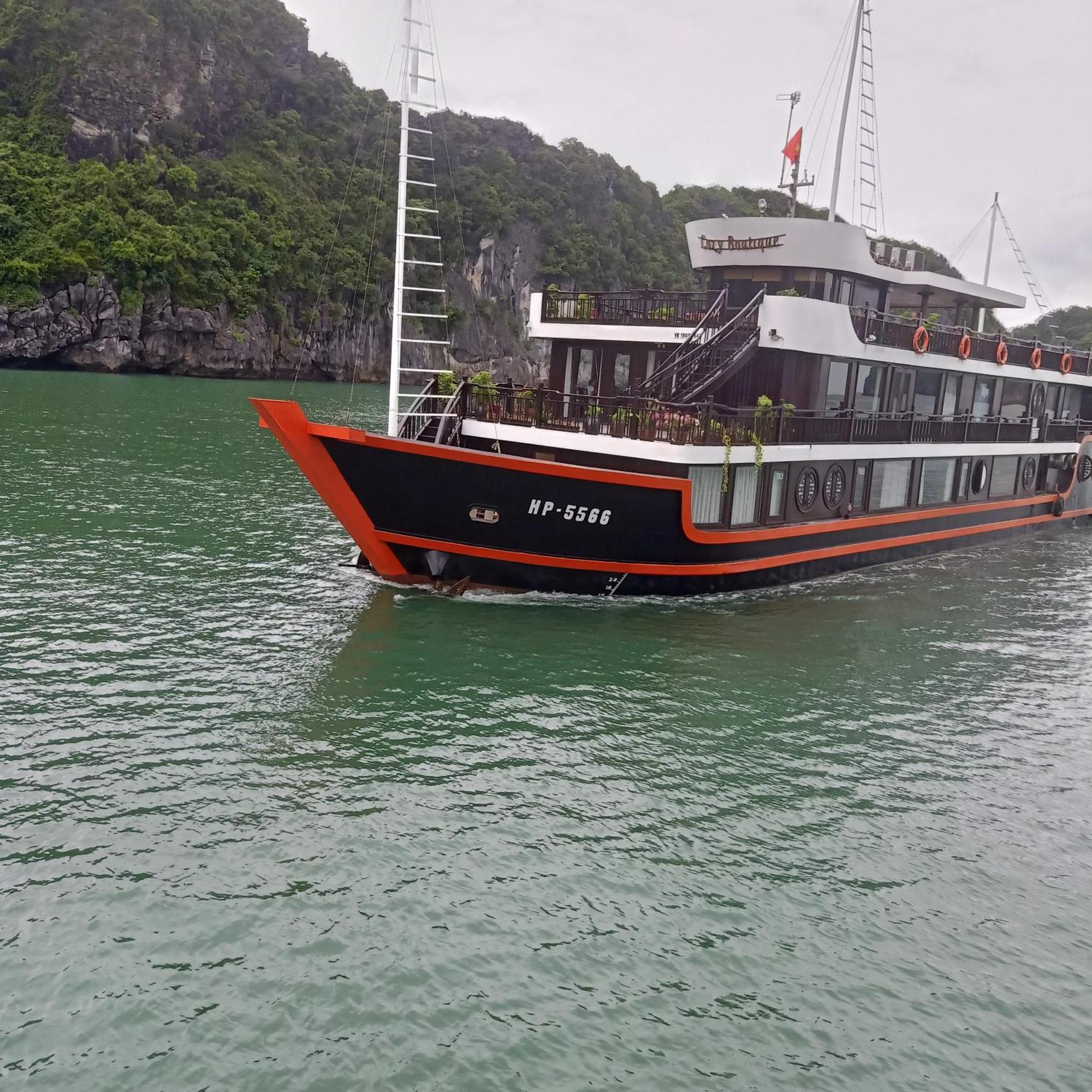 Cat Ba Victory Hostel Dong Khe Sau ภายนอก รูปภาพ