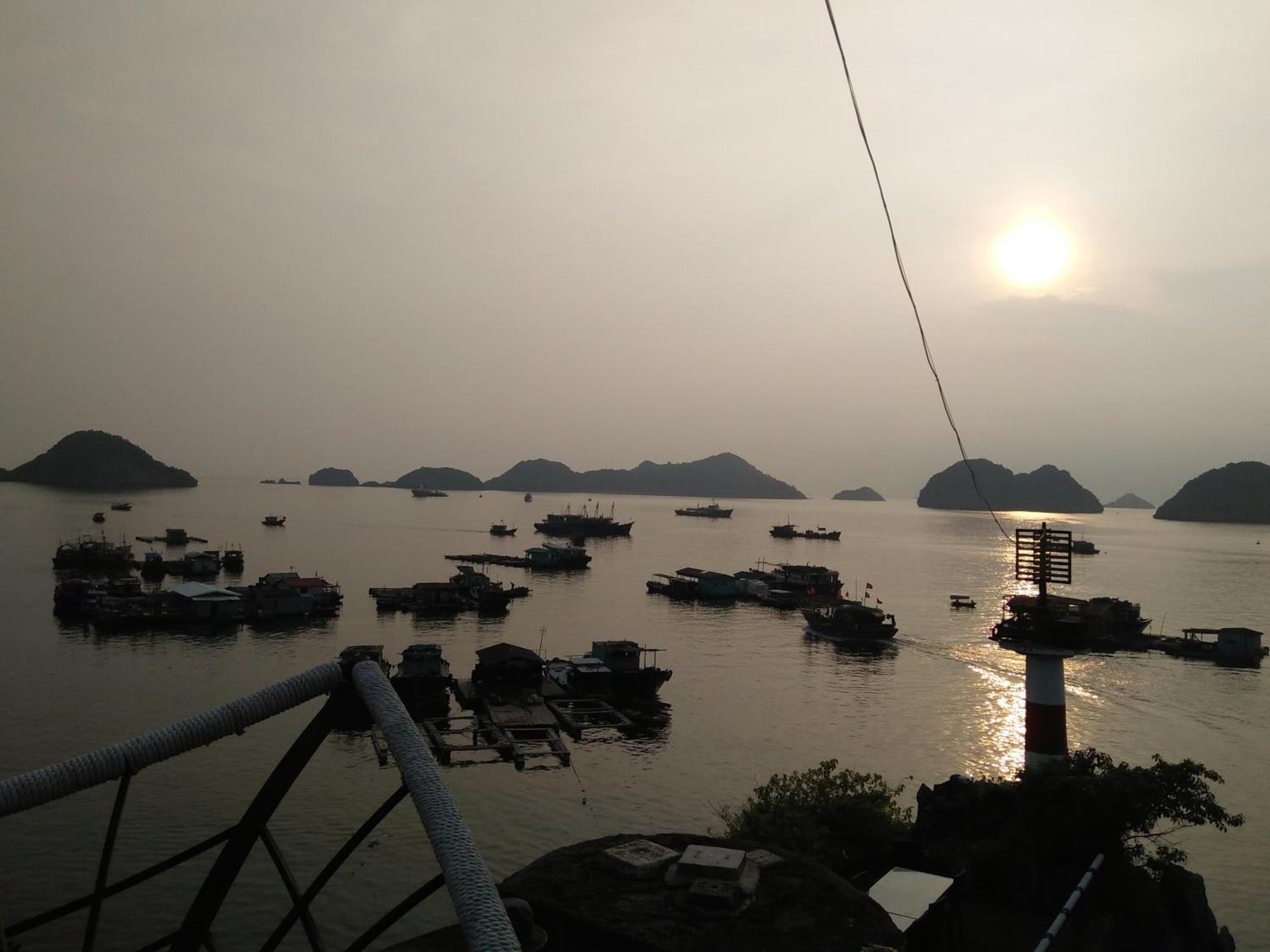 Cat Ba Victory Hostel Dong Khe Sau ภายนอก รูปภาพ